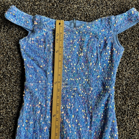 Stunning Blue Prom Dress - Picture 5 of 7